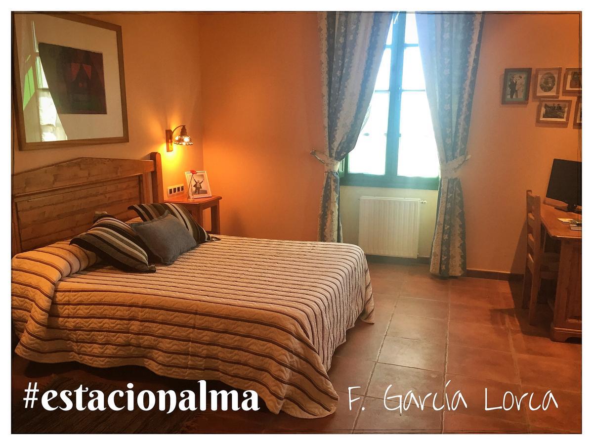 Hotel Rural La Estacion Del Alma Альмасан Экстерьер фото